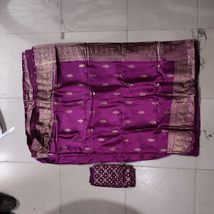 লাইটওয়েট ফেস্টিভ সিল্ক শাড়ি